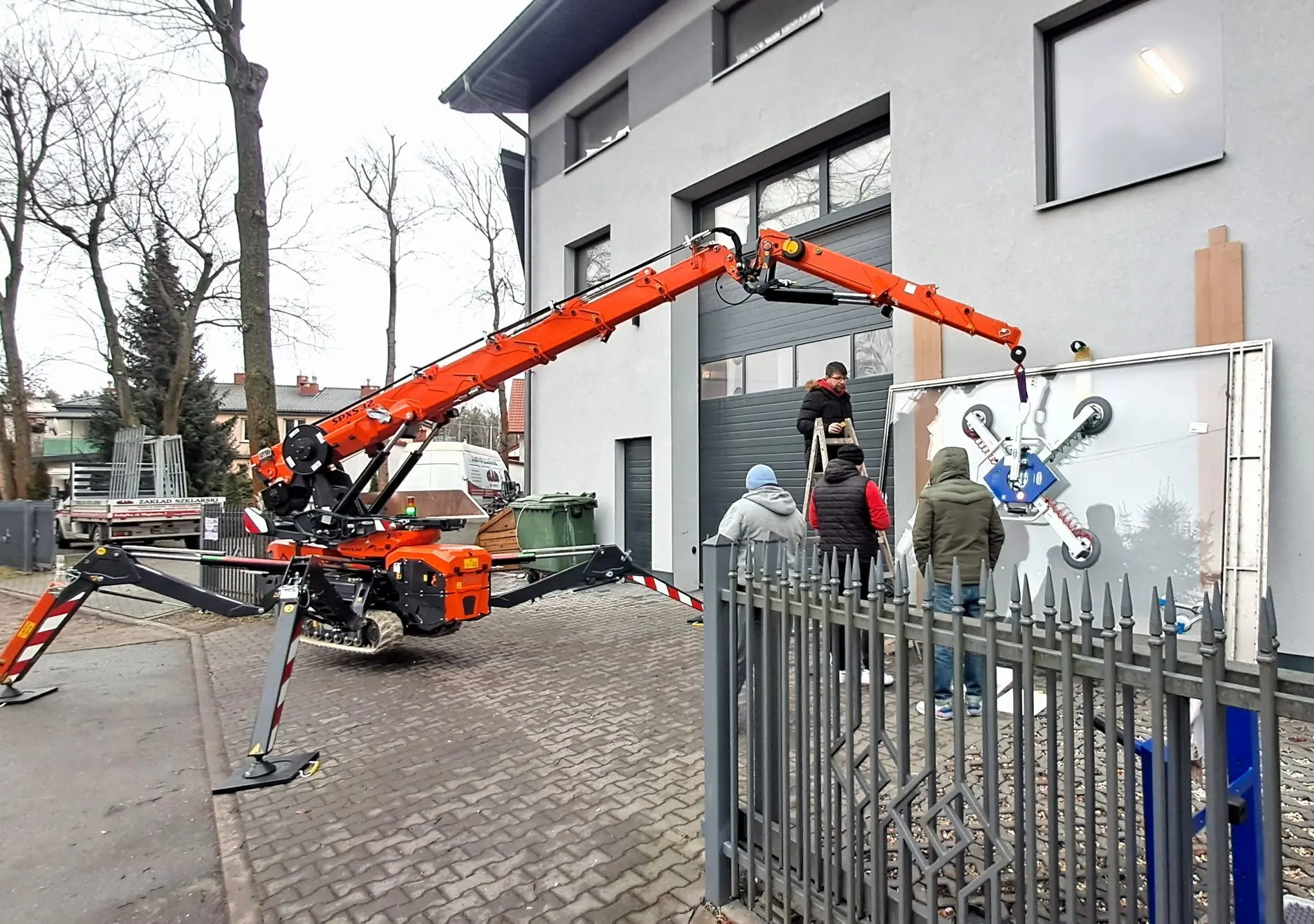 Mini żuraw wynajem Warszawa | mini dźwig wynajem | manipulator do